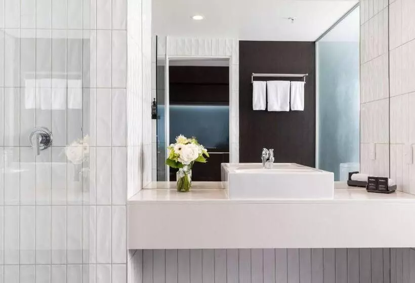 バルコニー付きデラックスルーム, Rydges Wellington