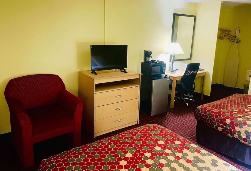 חדר סטנדרט שתי מיטות זוגיות, Super 8 By Wyndham Gloucester