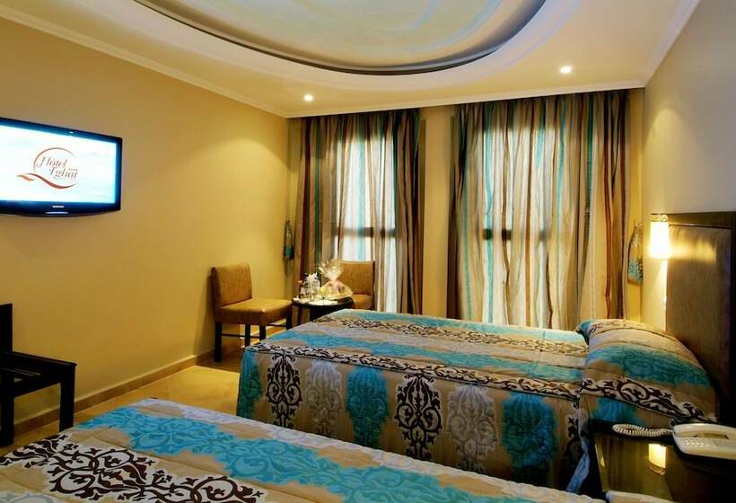 标准三人间, Tghat