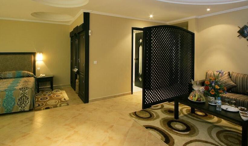 标准单人间, Tghat