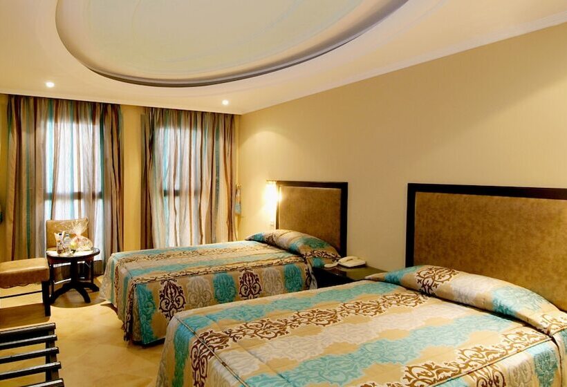 四人标准间, Tghat