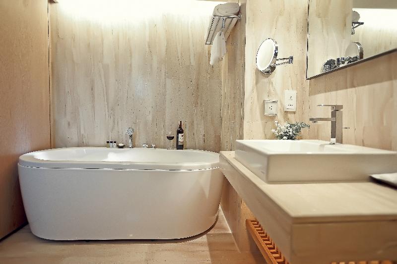 اتاق پریمیوم با چشم‌انداز باغ, Veridia Resort Sardinia, A Member of Radisson Individuals