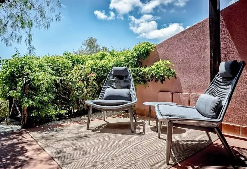 庭の見えるプレミアムルーム, Veridia Resort Sardinia, A Member of Radisson Individuals