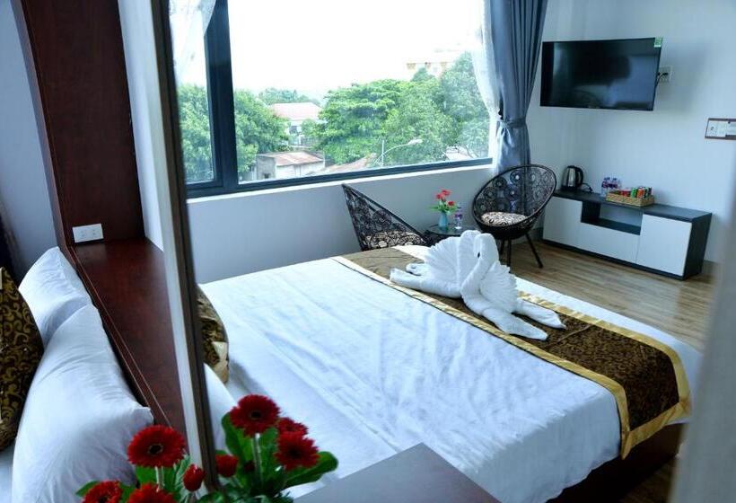 اتاق استاندارد چهار تخته, Buon Ma Thuot