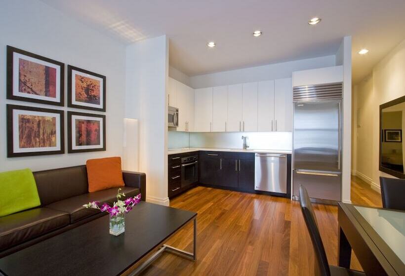 套房, Aka Times Square