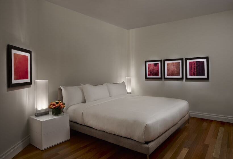 套房, Aka Times Square