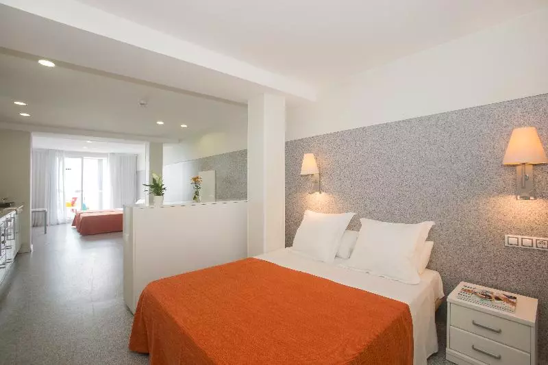 استودیوی استاندارد با چشم‌انداز دریا, Apartamentos Turísticos Mix BR AT2179