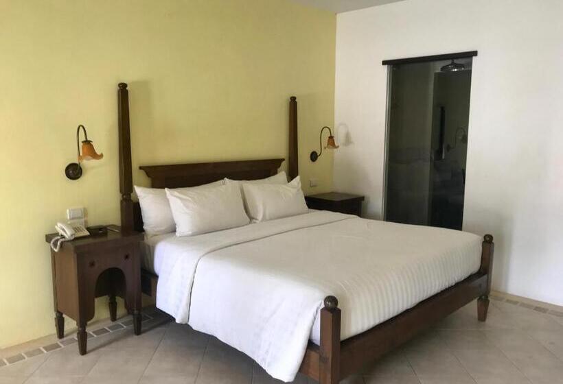 스탠다드 룸 킹사이즈 침대, Ao Nang Colors Hotel   Aonang Beach