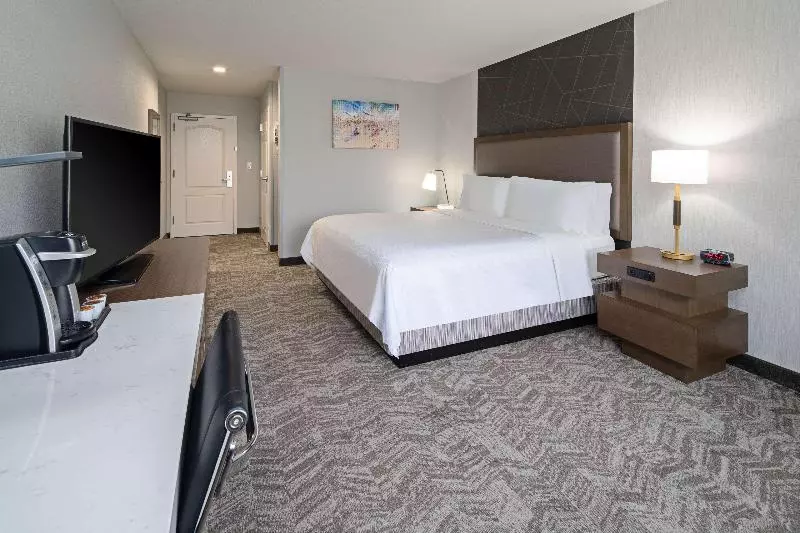 اتاق استاندارد با تخت بزرگ برای معلولان, Best Western Valencia/six Flags Inn & Suites