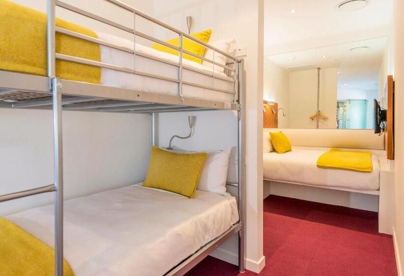 Семейный Номер, Breakfree On Cashel, An Accor