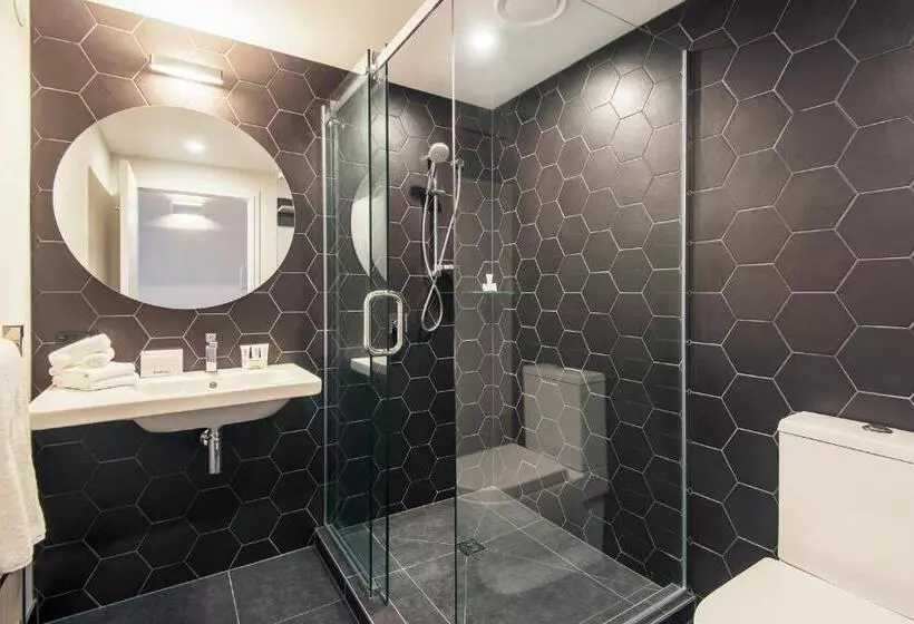 اتاق پرمیوم, Breakfree On Cashel, An Accor