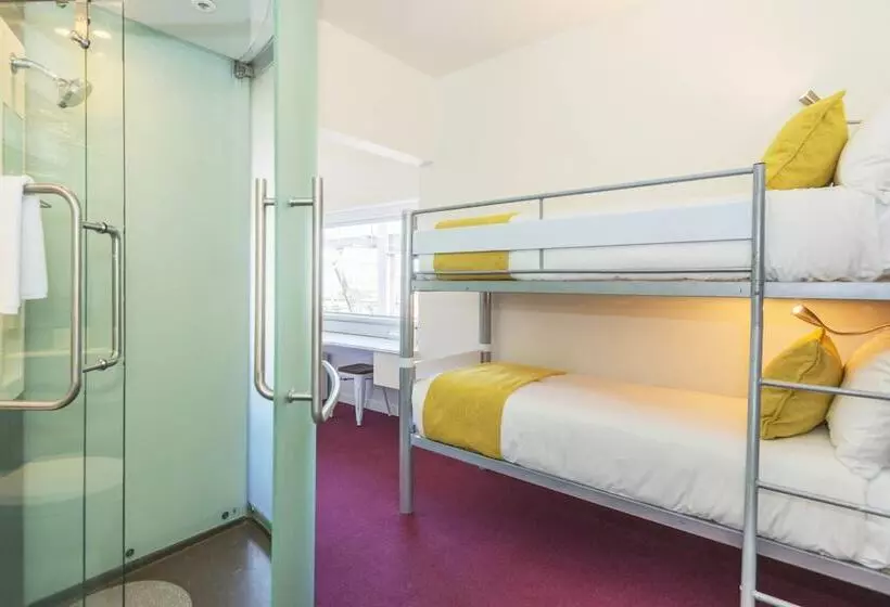 اتاق خانوادگی, Breakfree On Cashel, An Accor