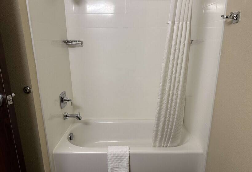 جناح, Best Western Columbia River Waterfront Hotel Astoria