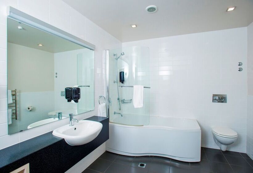 سوییت جونیور, Emerald