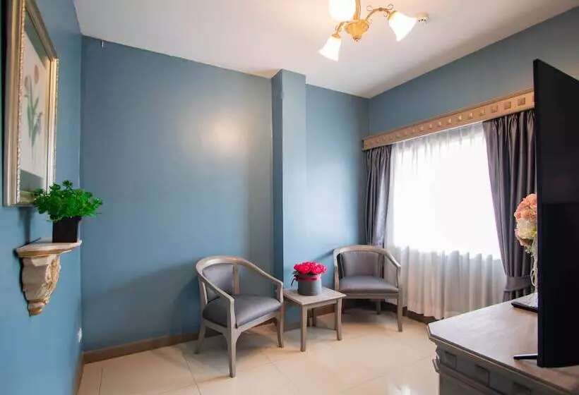 سوییت جونیور, Eurana Boutique