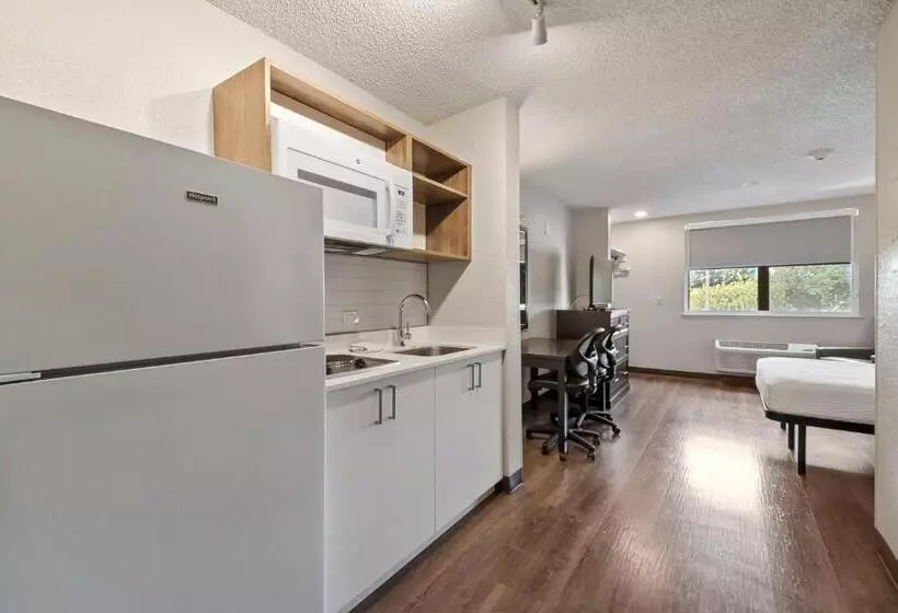 استودیوی استاندارد, Extended Stay America Premier Suites Miami Downtown Brickell Cruise Port
