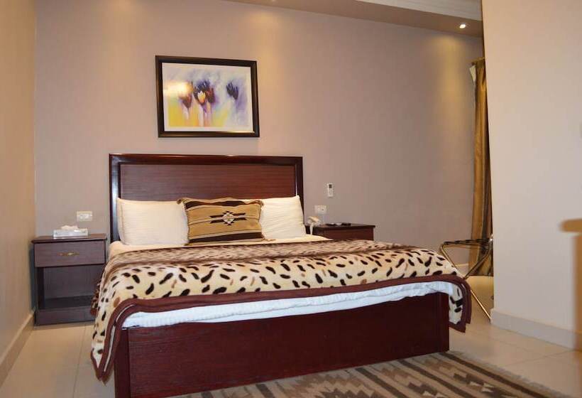 اتاق استاندارد یک نفره, Salome