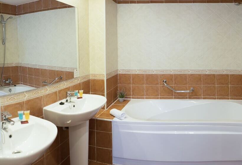 ファミリールーム, Wellness Marbella Hills