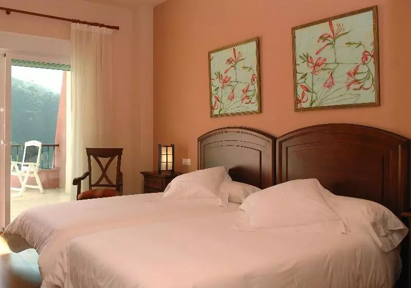 Standard Kolmen Hengen Huone, Wellness Marbella Hills