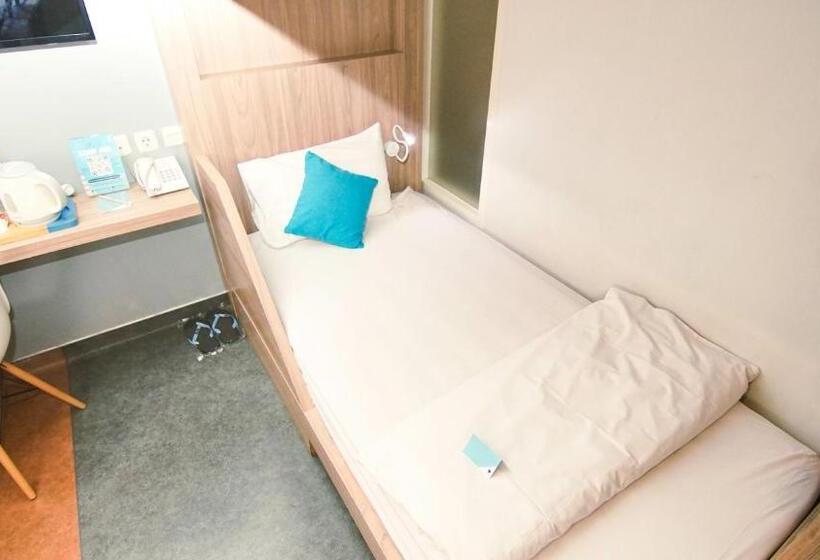 اتاق استاندارد, Kapal Garden Hotel Malang