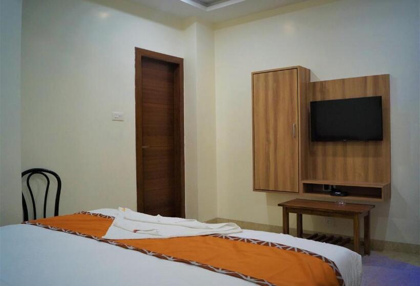 اتاق سوپریور, Shree Shyam International