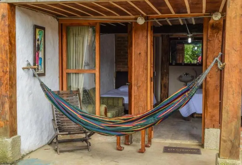 اتاق خانوادگی, Hostal Rural La Montaña Alquiyapura