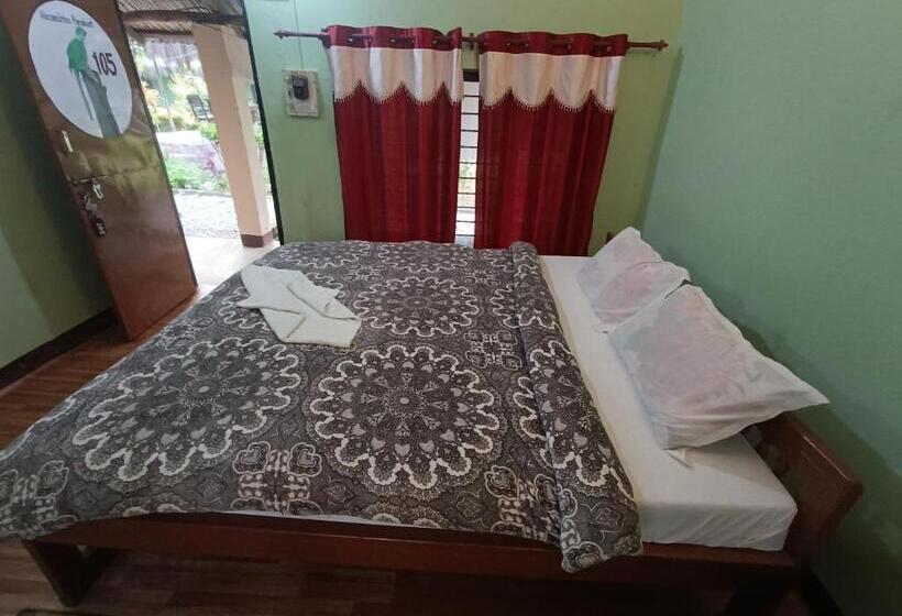 اتاق استاندارد, Crocodile Safari Camp