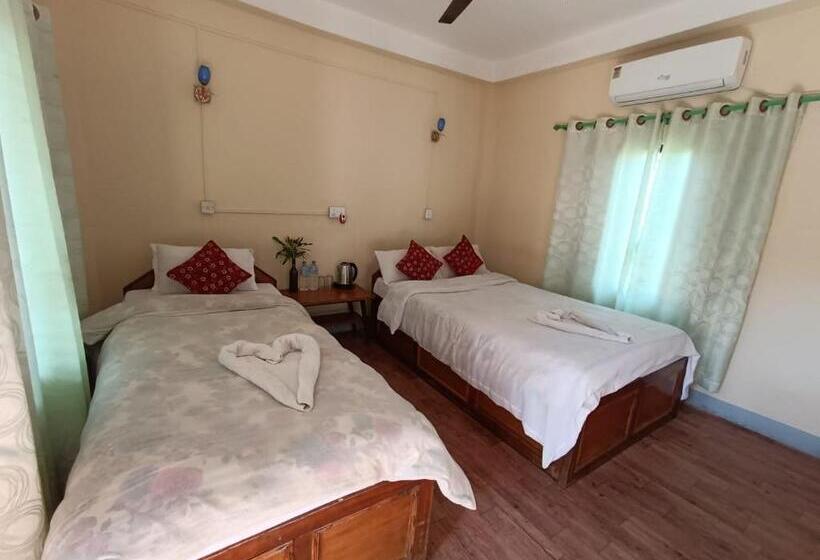 اتاق استاندارد با 2 تخت دوبل, Crocodile Safari Camp