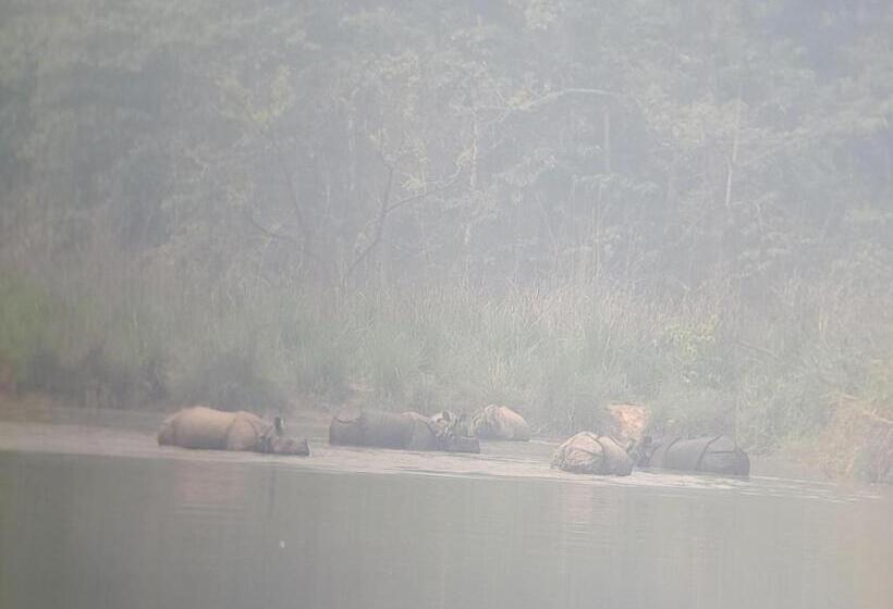 اتاق استاندارد با 2 تخت دوبل, Crocodile Safari Camp