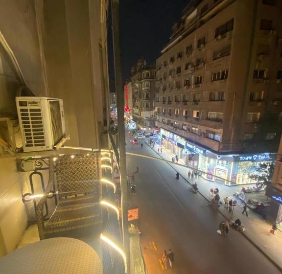 اتاق استاندارد سه نفره, One Season Hostel