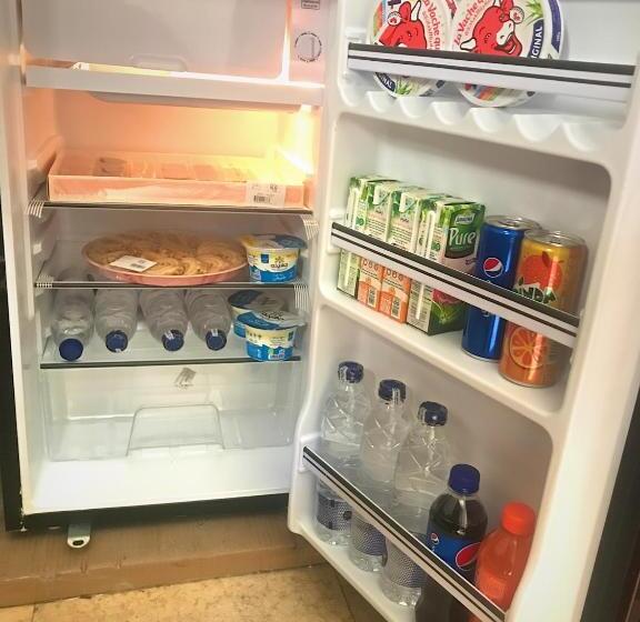 اتاق استاندارد سه نفره, One Season Hostel