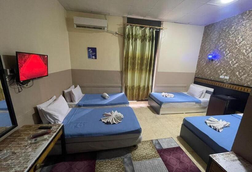اتاق استاندارد چهار تخته, One Season Hostel