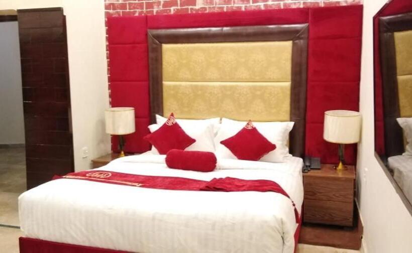 سوییت اجرایی, The Holiday