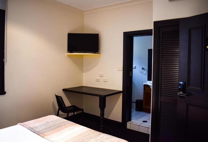 اتاق استاندارد, The Sherwood