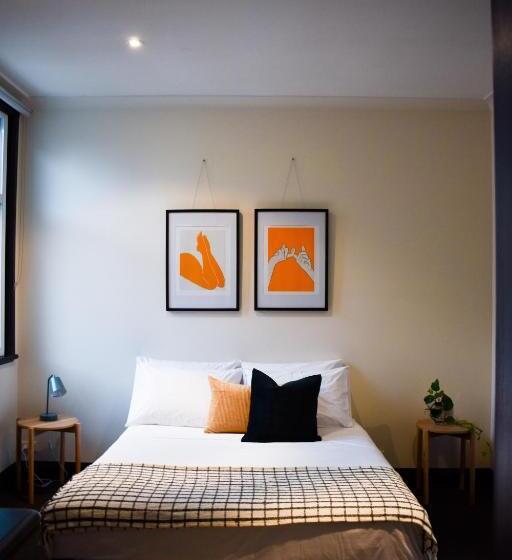 اتاق استاندارد, The Sherwood