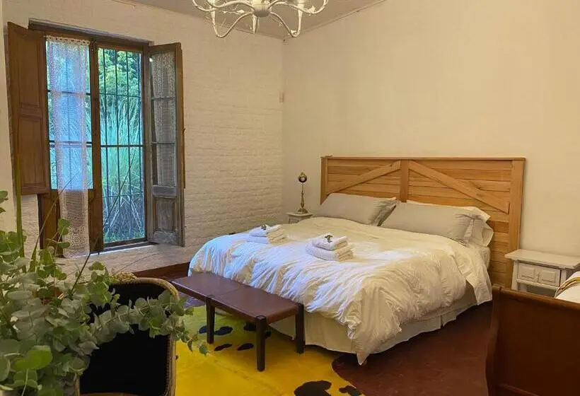 キングサイズベッドのデラックスルーム, Don Aniceto   Suites De Campo