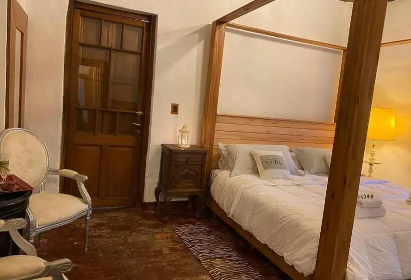 デラックスルーム, Don Aniceto   Suites De Campo