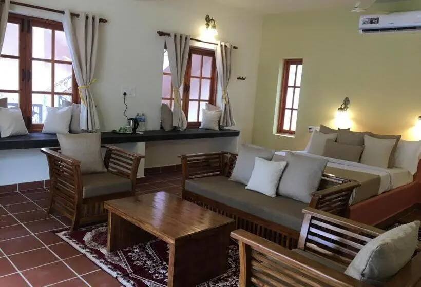 プールビュースタンダードルーム, Mandaram Villas