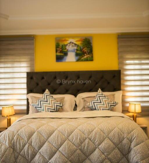 جناح إدارى, Brynx Haven   Cape Coast