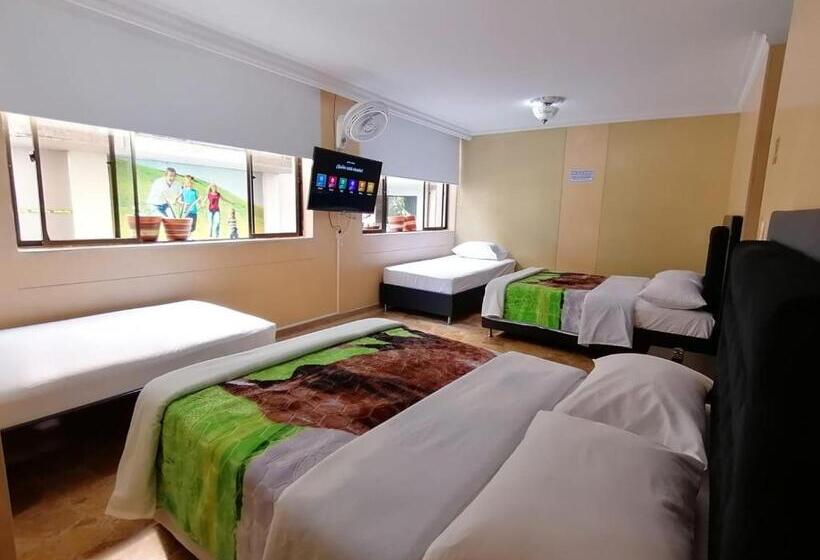 اتاق خانوادگی, Golden Suite