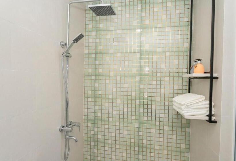 اتاق لوکس, La Casa Tuy Hòa