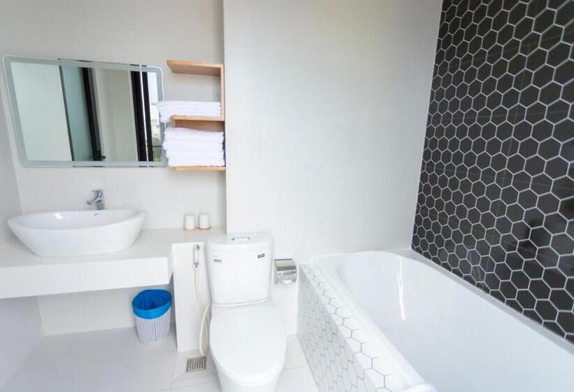 اتاق خانوادگی, La Casa Tuy Hòa