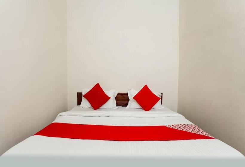 트리플 클래식 룸, The Golden Crown