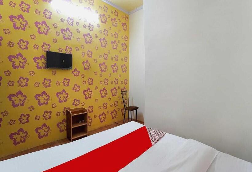 트리플 클래식 룸, The Golden Crown