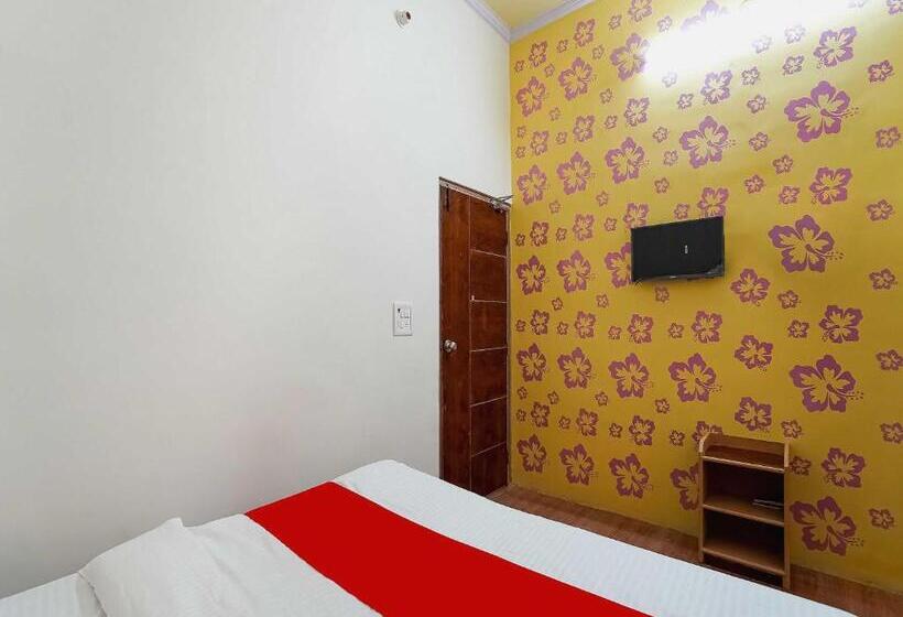 트리플 클래식 룸, The Golden Crown