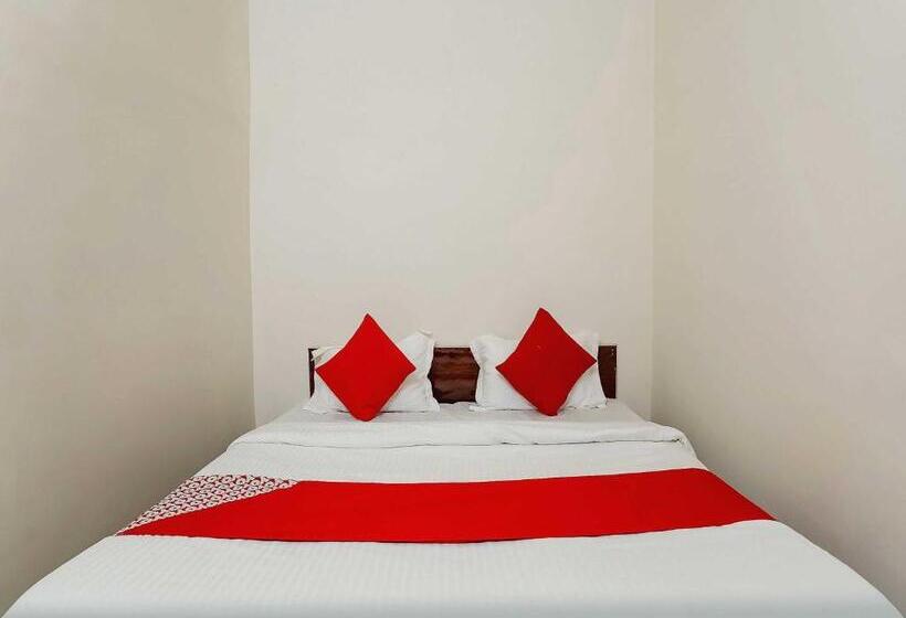 트리플 클래식 룸, The Golden Crown