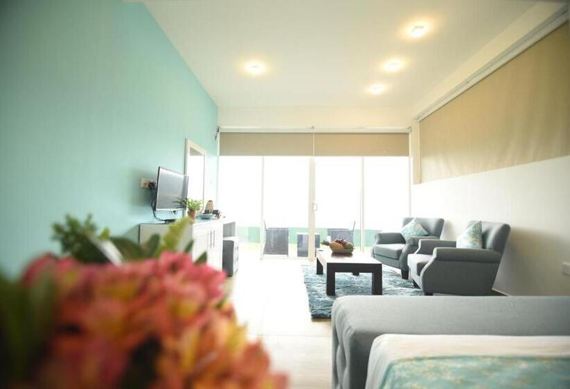 Superior Kamer, Tip Top Boutique