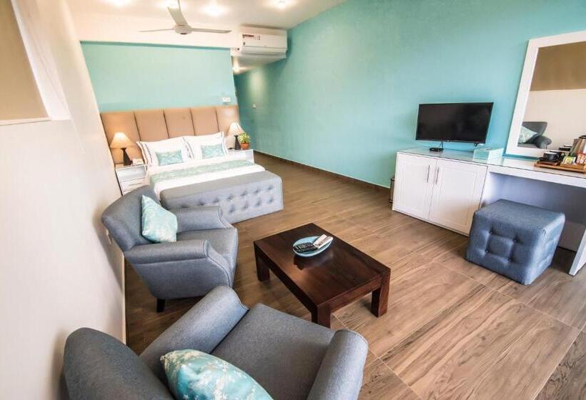 Superior Kamer, Tip Top Boutique