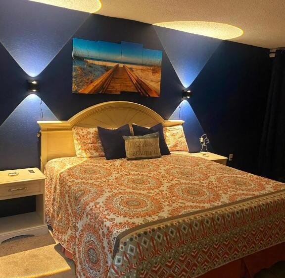 דירת שלושה חדרים, Ocean Front, Private Balconies