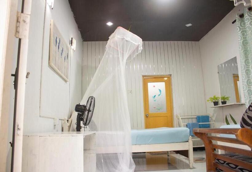 اتاق راحتی سه تخته, Ella Walkers Nest